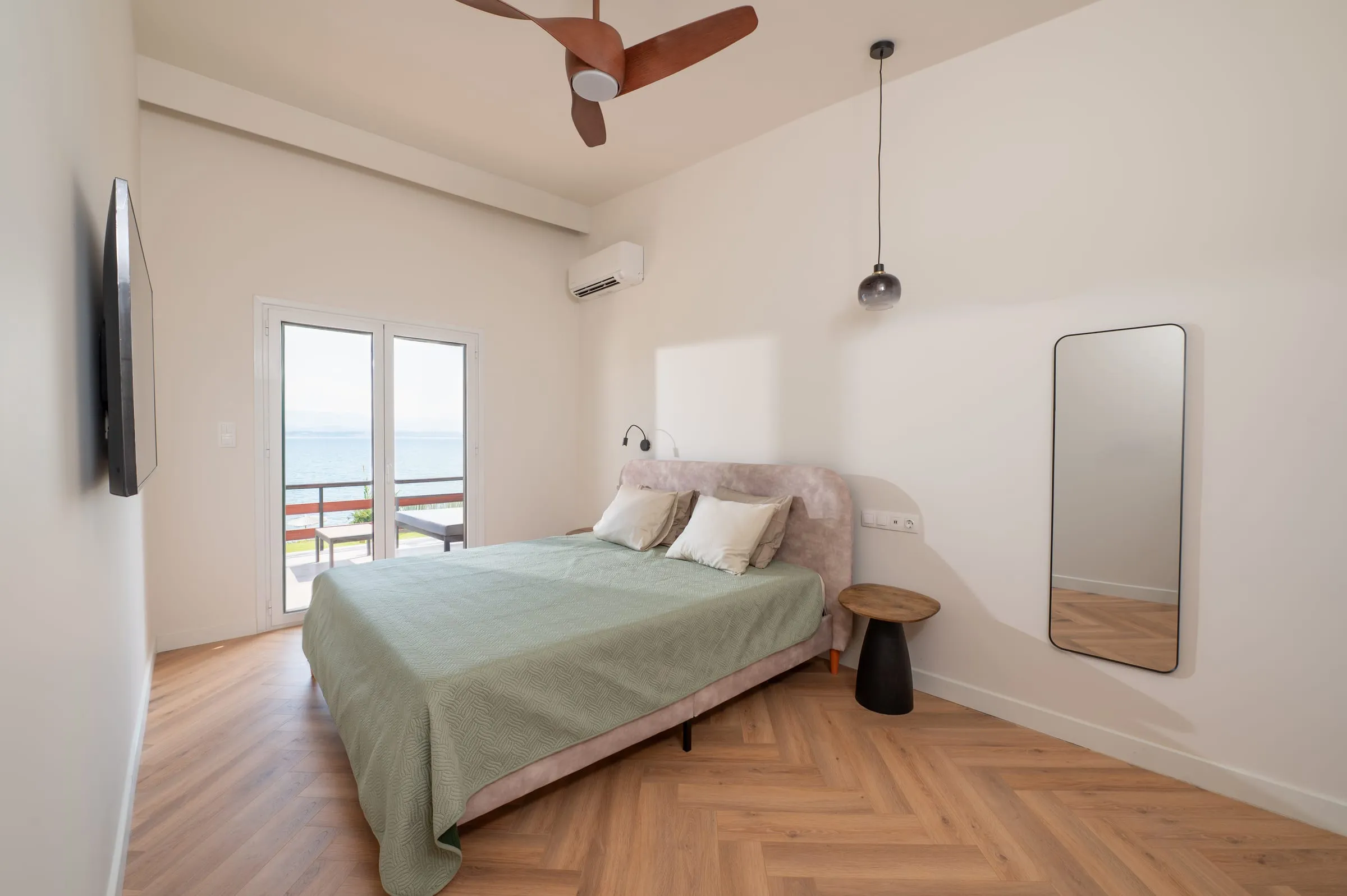 Bedroom 1 — king suite