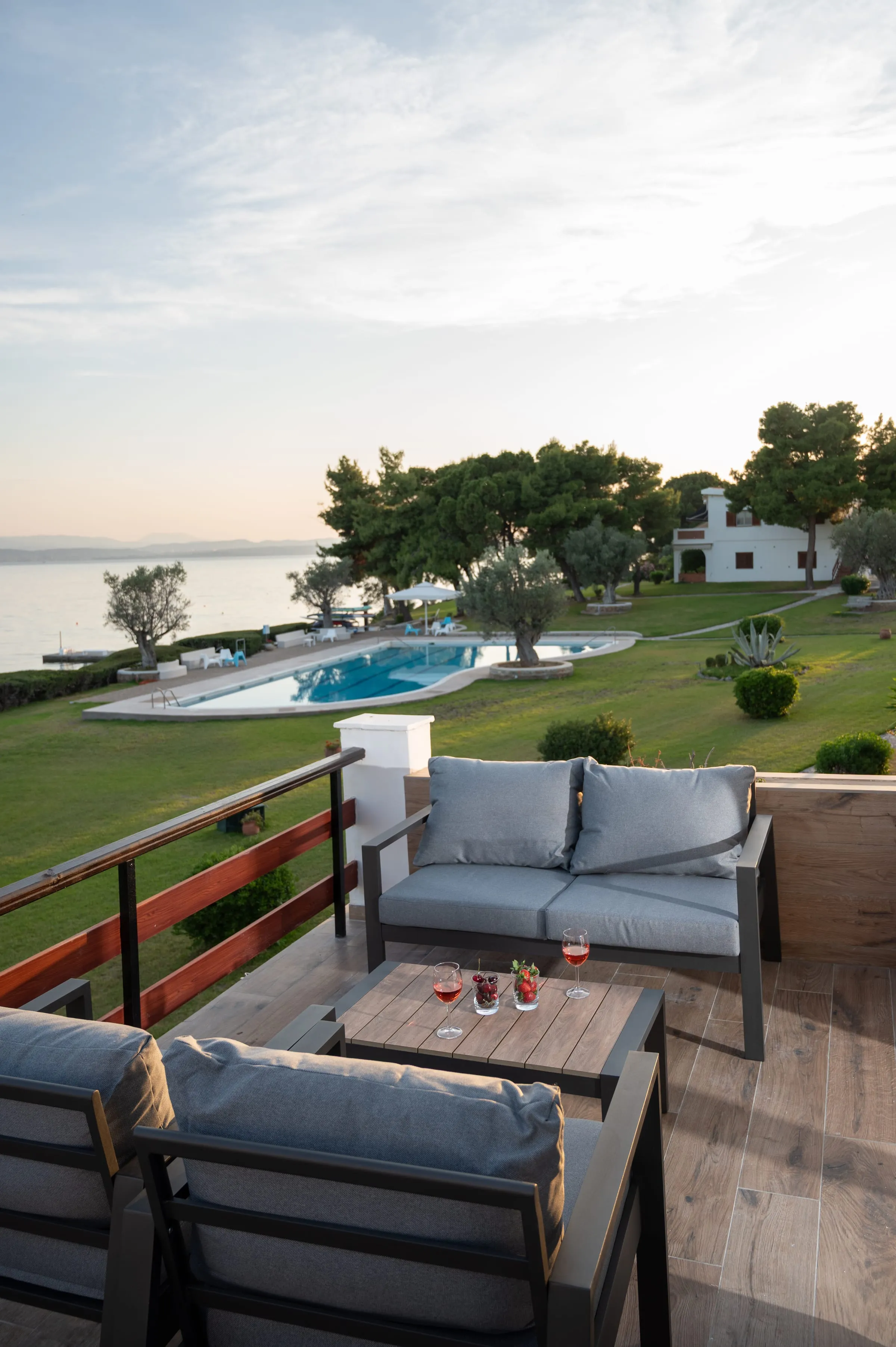 Veya Suite — dsc 7018